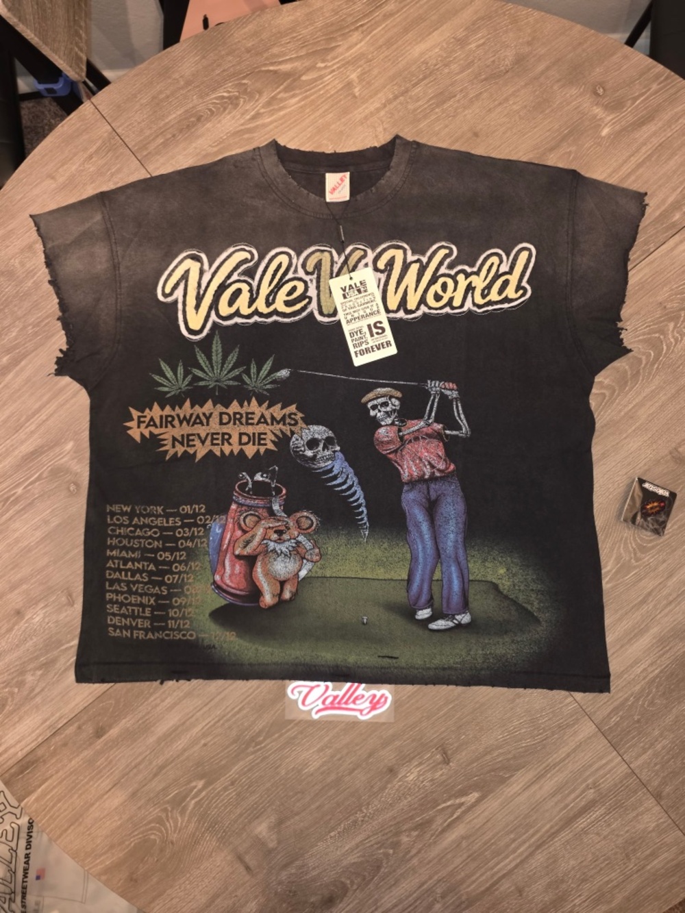 Valley forever TIGER HOOD TANK (Authentic)